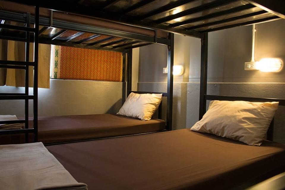 Ama Phuket Hostel Exterior foto